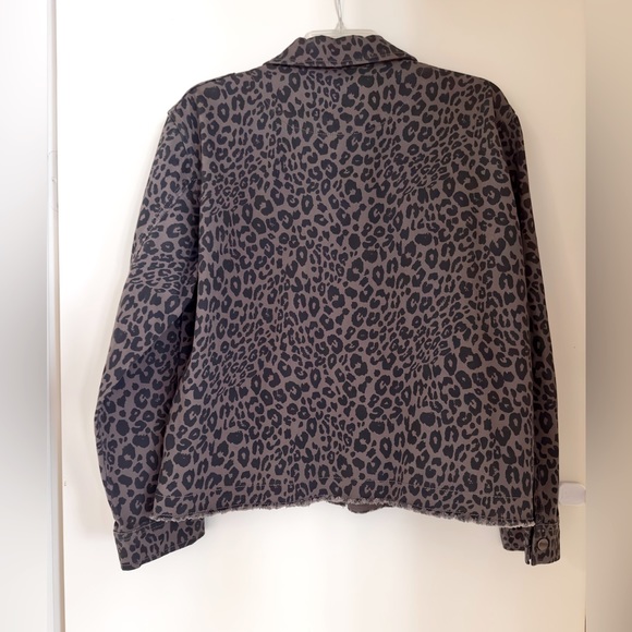 Leopard Jacket - Picture 4 of 5